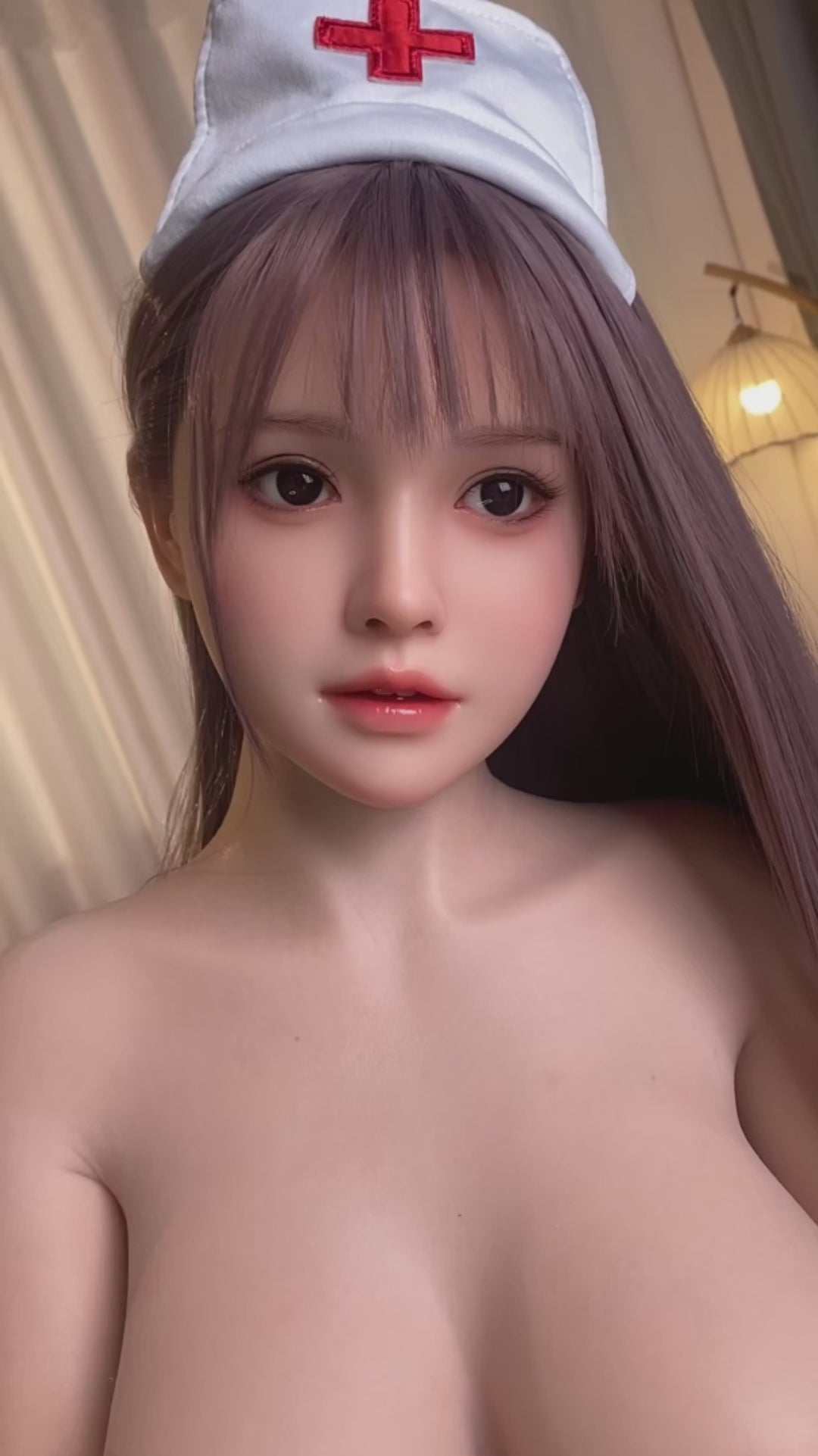 Cai Lin (in nurse uniform)