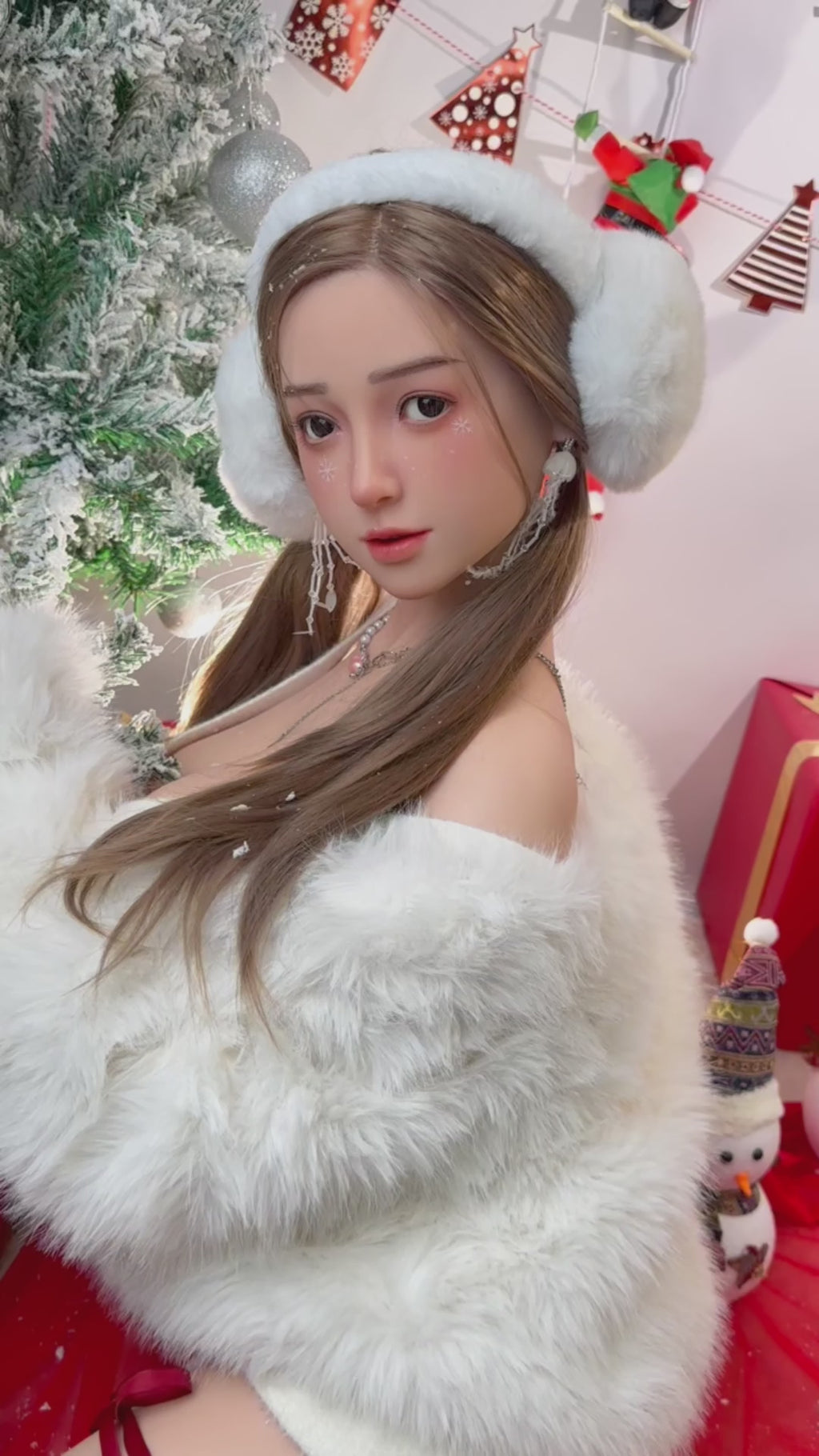 Hanazawa (in Christmas attire)